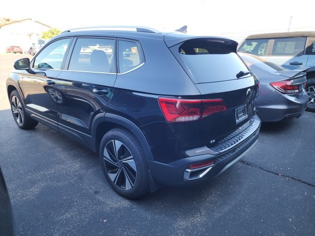 2024 Volkswagen Taos SE photo 4