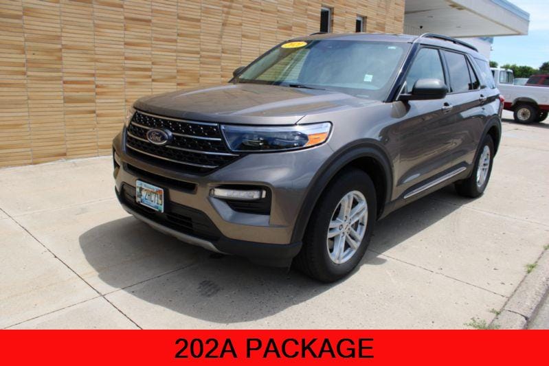 Used 2021 Ford Explorer XLT with VIN 1FMSK8DH3MGA83398 for sale in Fairmont, Minnesota