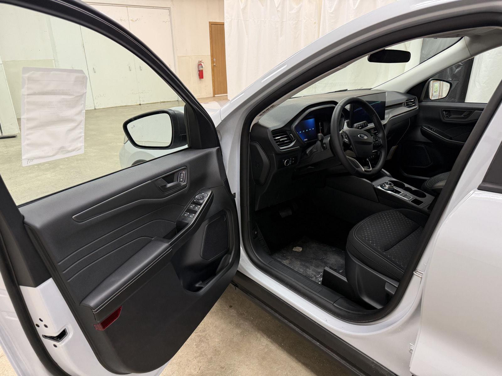 2026 Ford Escape Active - Photo 8