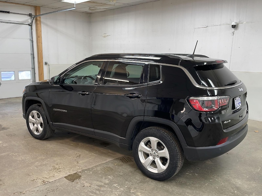 Used 2018 Jeep Compass Latitude SUV