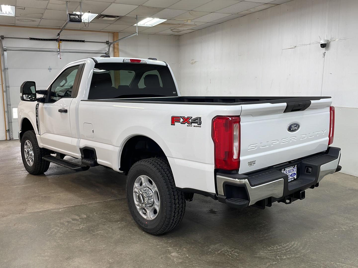 2026 Ford F-350 XLT photo 2