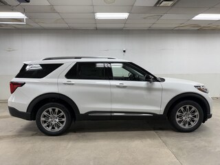 2026 Ford Explorer Platinum SUV