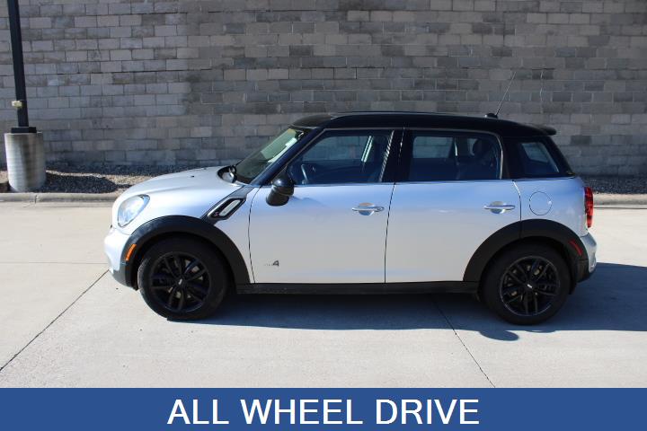 Used 2012 MINI Countryman Countryman S with VIN WMWZC5C56CWL61511 for sale in Fairmont, Minnesota