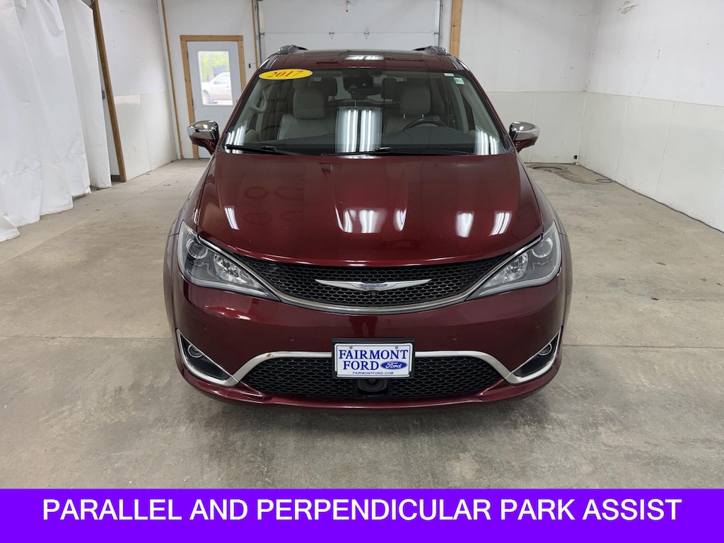 Used 2017 Chrysler Pacifica Limited Van
