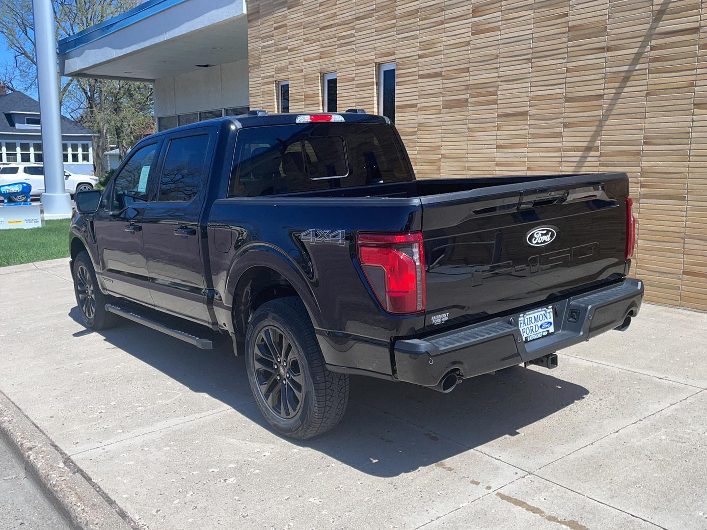 2025 Ford F-150 XLT photo 3