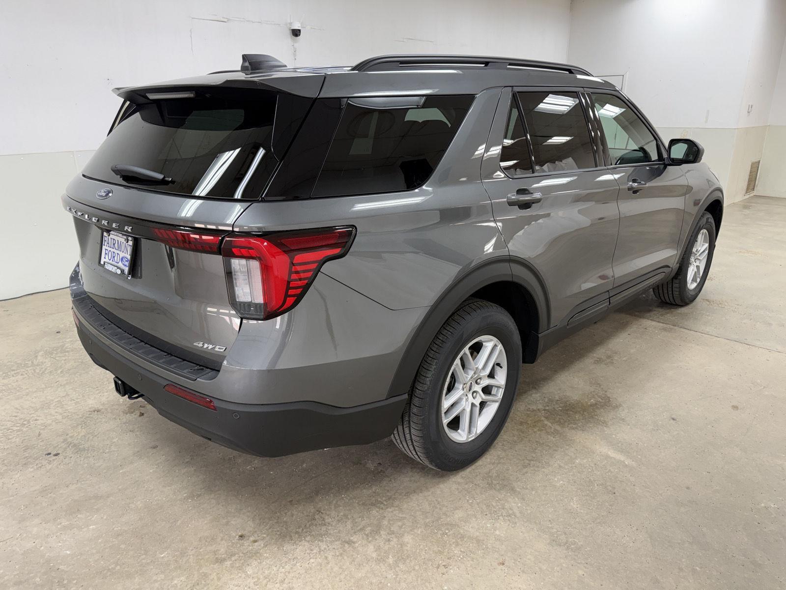 2026 Ford Explorer Active - Photo 7