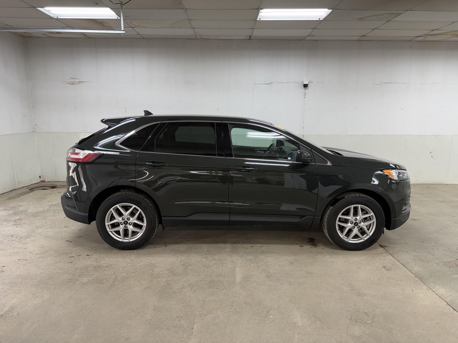2023 Ford Edge