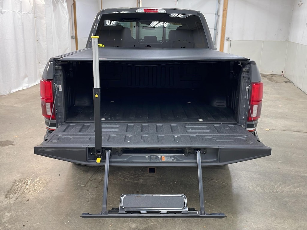 Used 2018 Ford F-150 Lariat Truck