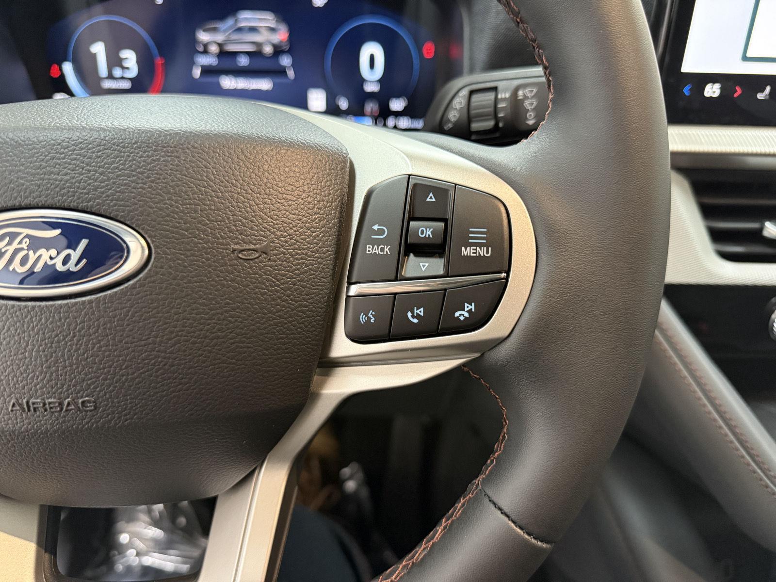 2026 Ford Explorer Active - Photo 13