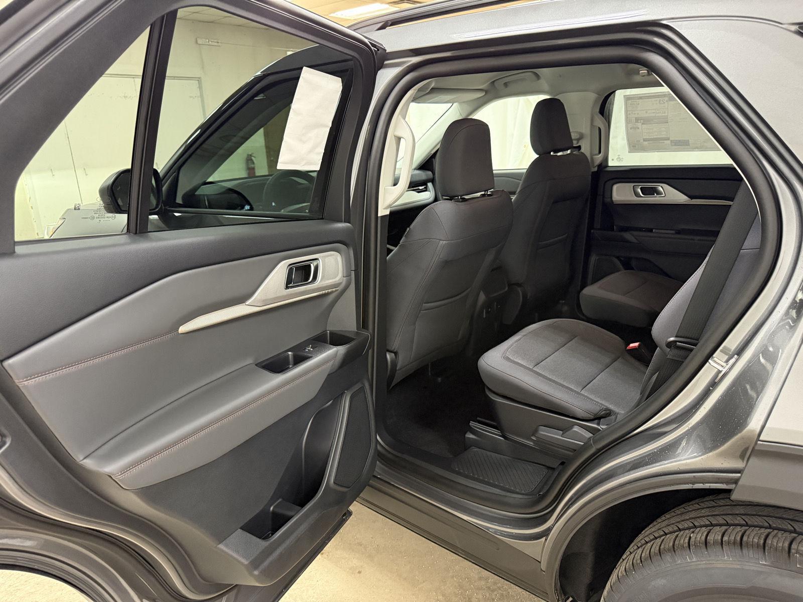 2026 Ford Explorer Active - Photo 20
