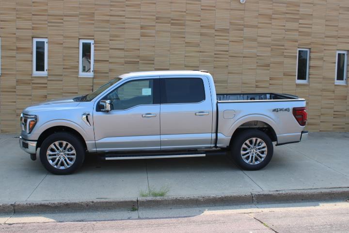 2025 Ford F-150 Lariat photo 2