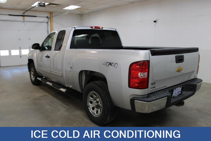Used 2012 Chevrolet Silverado 1500 LS with VIN 1GCRKREAXCZ207910 for sale in Fairmont, Minnesota