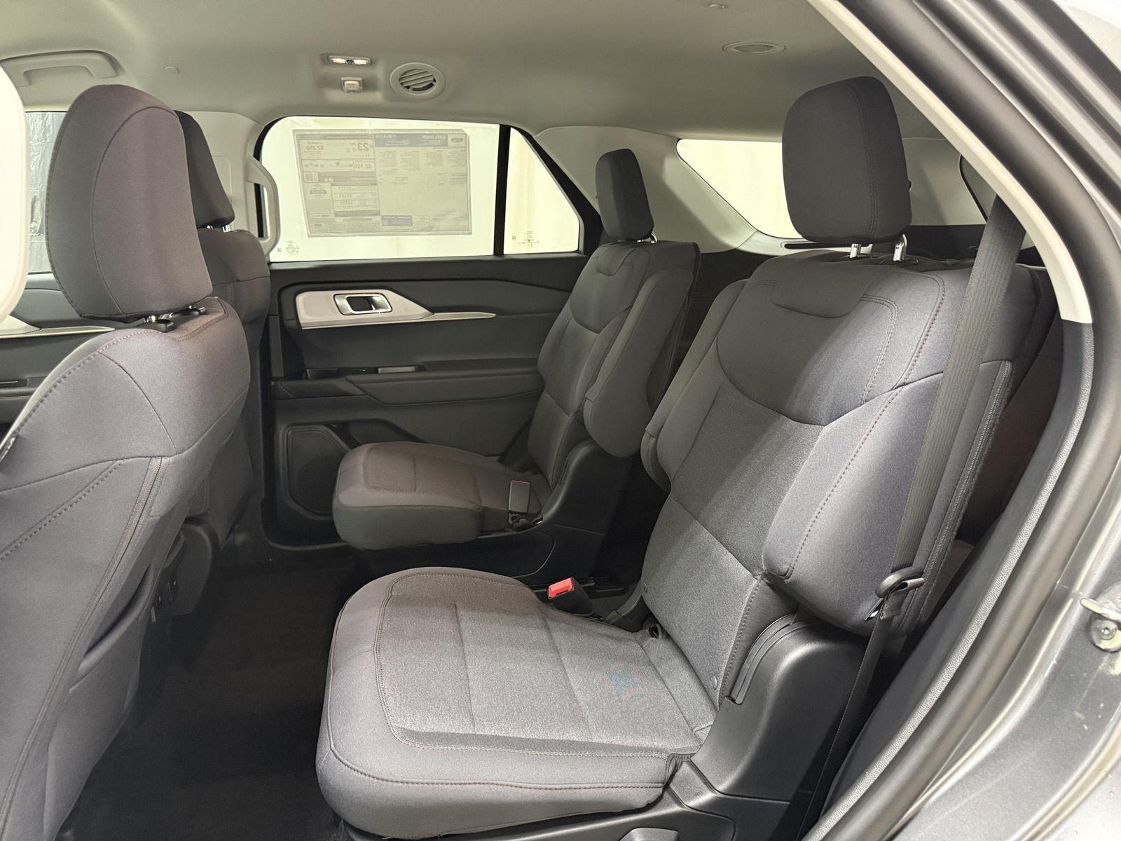 2026 Ford Explorer Active - Photo 21