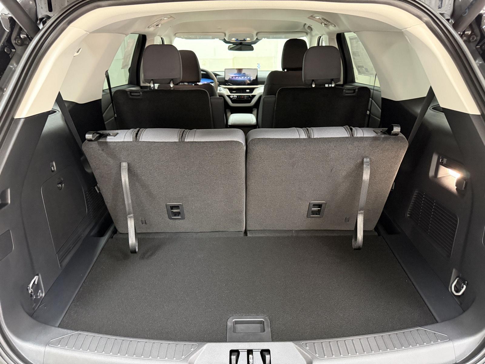 2026 Ford Explorer Active - Photo 25