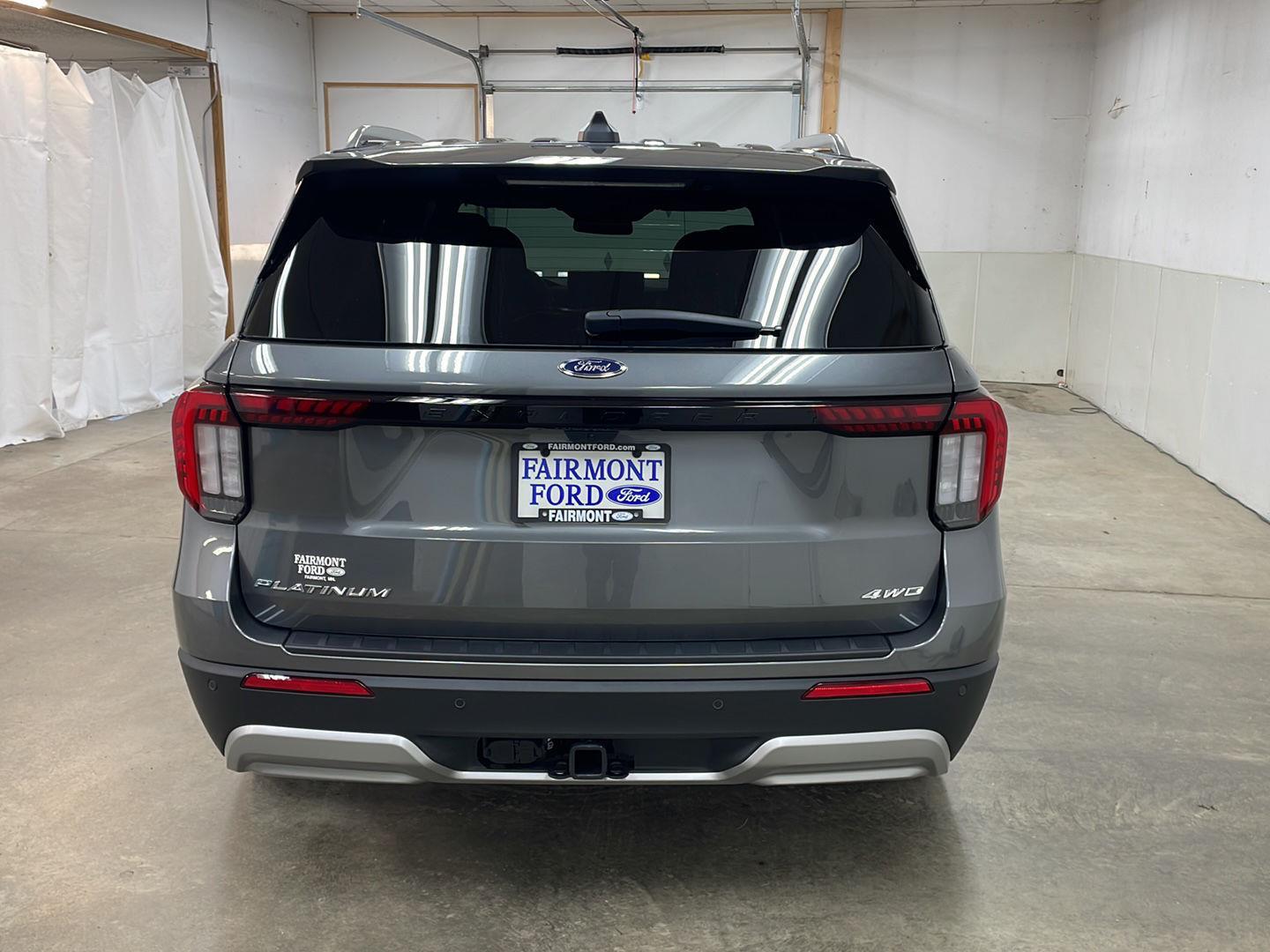 2026 Ford Explorer Platinum photo 2