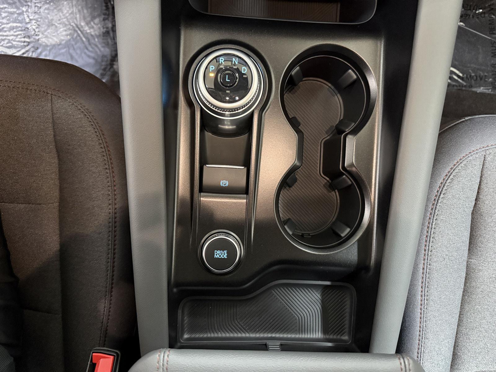 2026 Ford Explorer Active - Photo 15