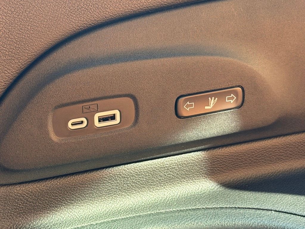2026 Chrysler Pacifica Pinnacle - Photo 30