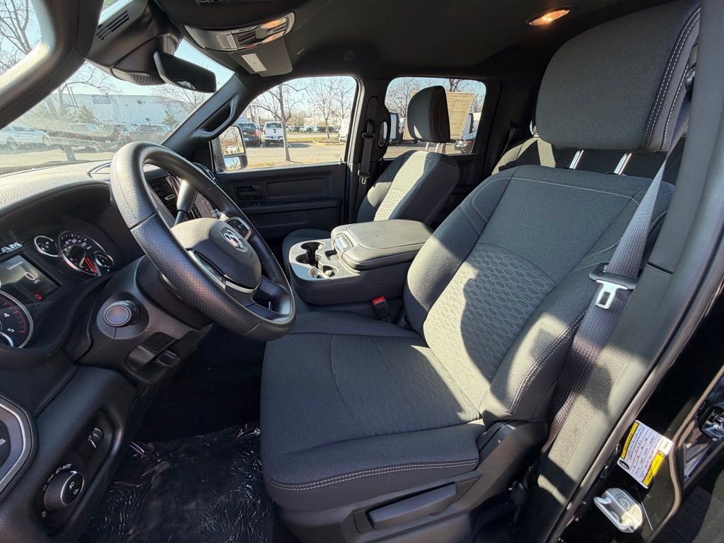 2025 RAM 2500 Tradesman - Photo 16