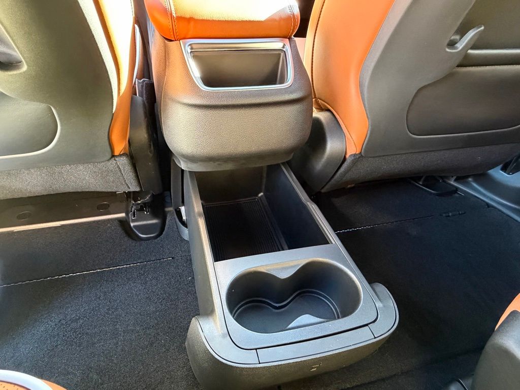 2026 Chrysler Pacifica Pinnacle - Photo 29