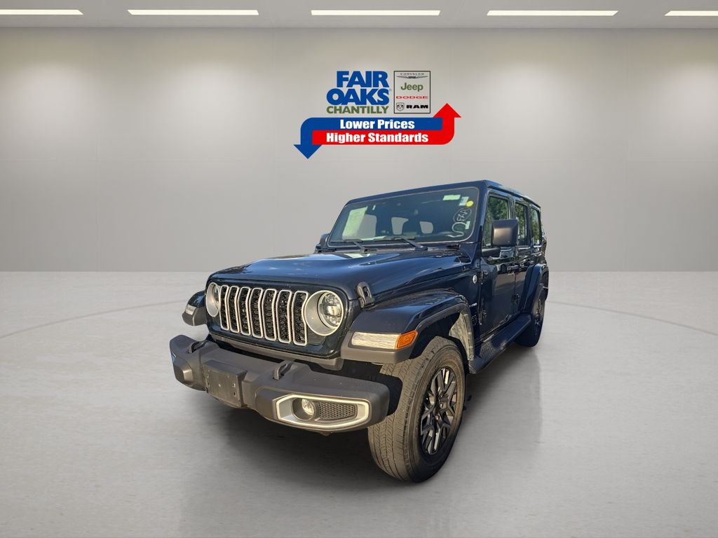 2024 Jeep Wrangler Sahara photo 3