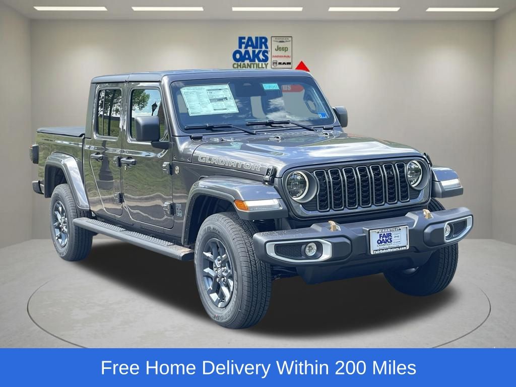 2026 Jeep Gladiator 85th Anniversary Edition Auto's photo