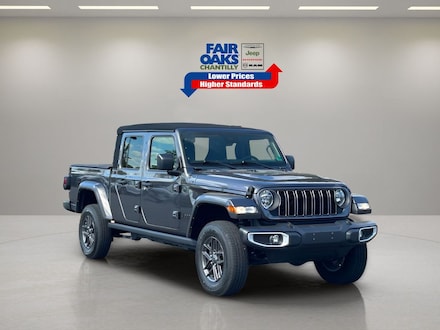2024 Jeep Gladiator Sport Truck Crew Cab