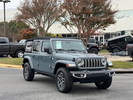 2024 Jeep Wrangler Sahara SUV