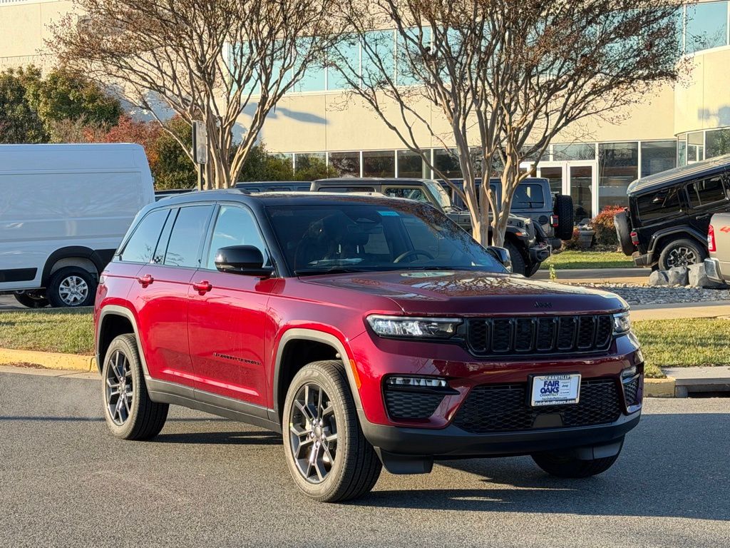 2025 Jeep Grand Cherokee Limited's photo