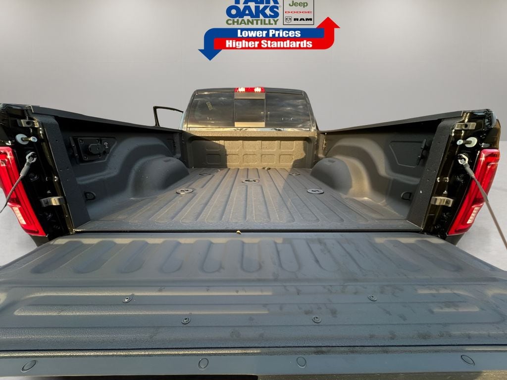 2025 RAM 2500 Tradesman - Photo 11