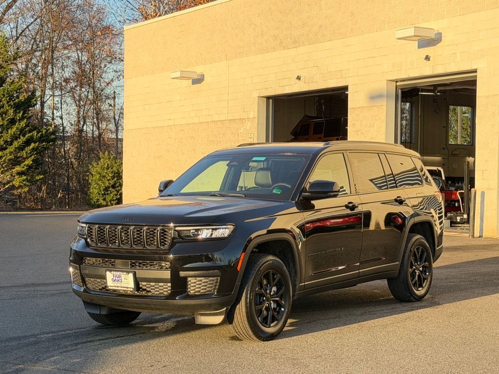 New 2025 Jeep Grand Cherokee L Altitude Sport Utility