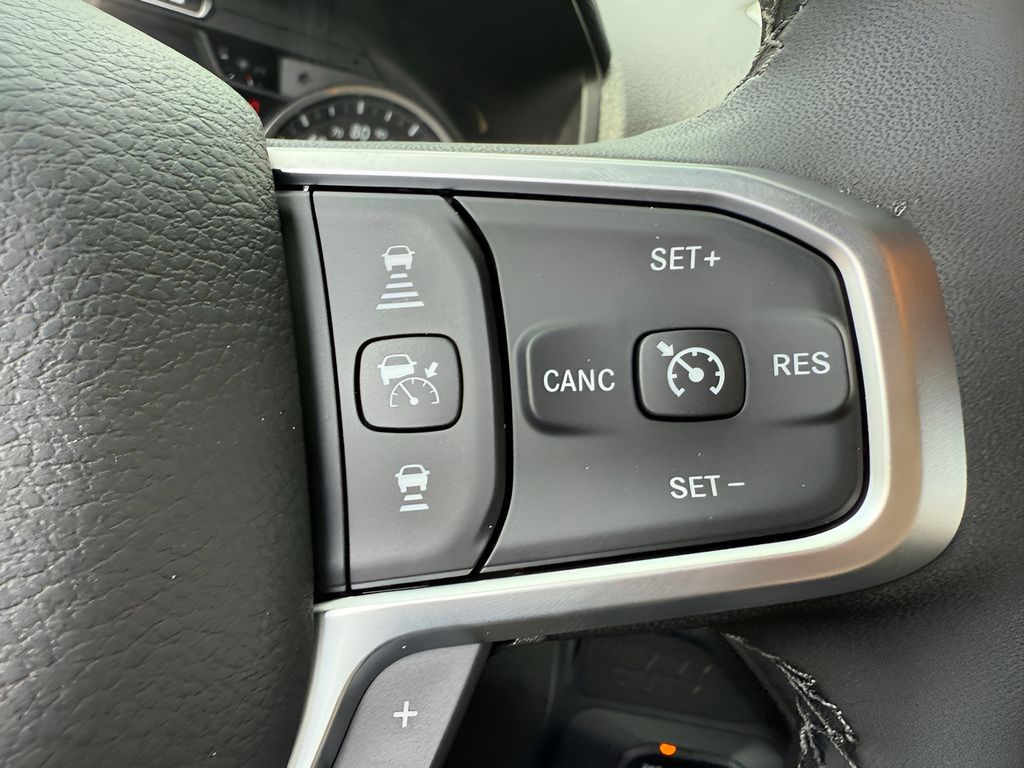 2025 RAM 2500 Tradesman - Photo 18