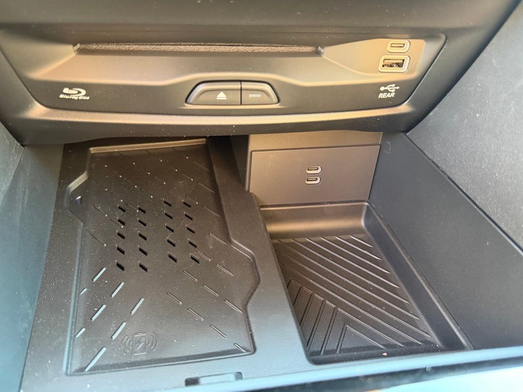 2026 Chrysler Pacifica Pinnacle - Photo 22