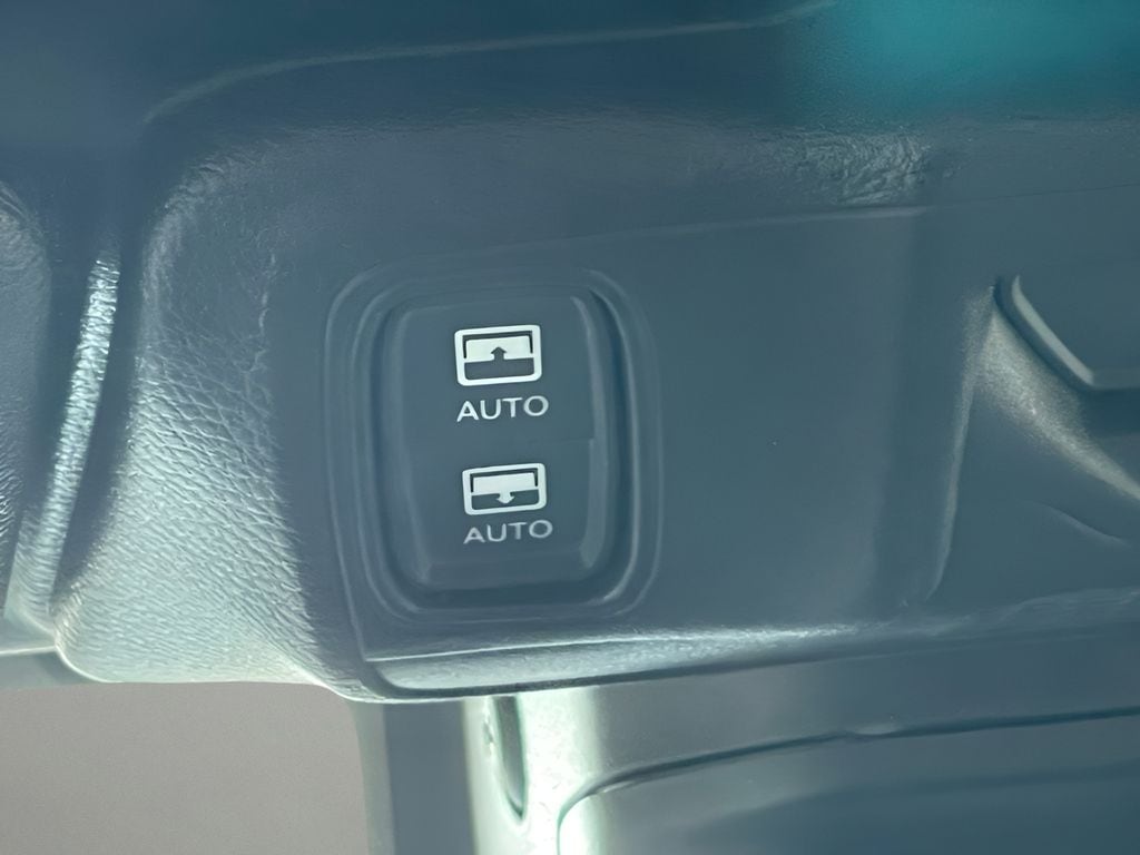 2025 Jeep Wrangler 4-Door Sahara - Photo 12