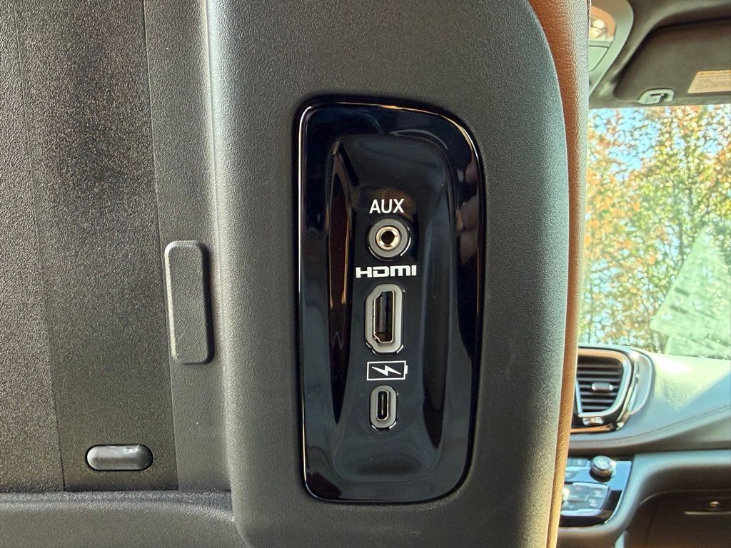 2026 Chrysler Pacifica Pinnacle - Photo 28