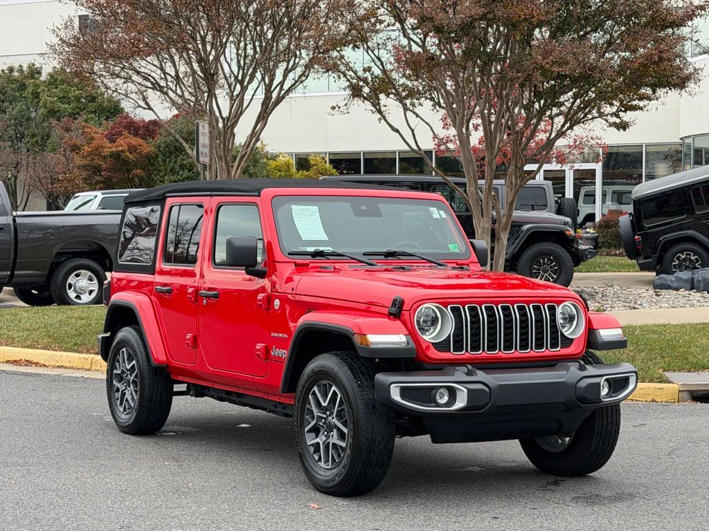 2024 Jeep Wrangler 4-Door Sahara's photo