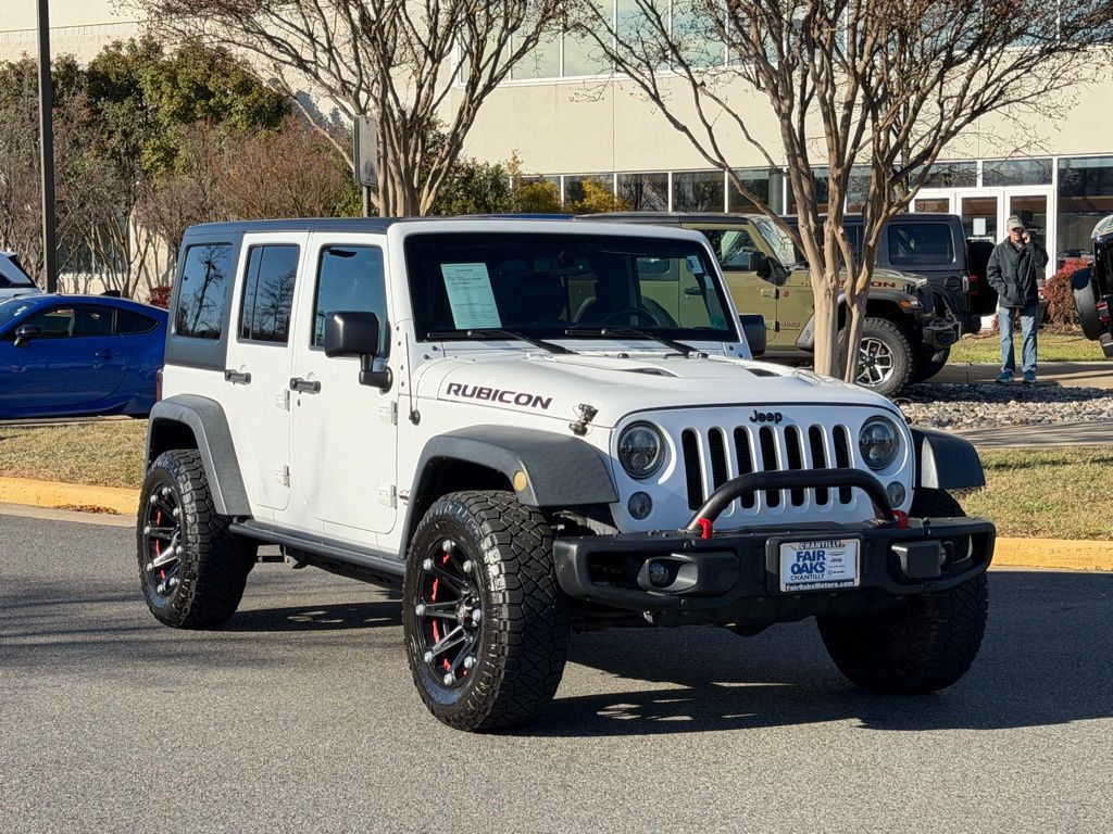 2016 Jeep Wrangler Unlimited Rubicon's photo