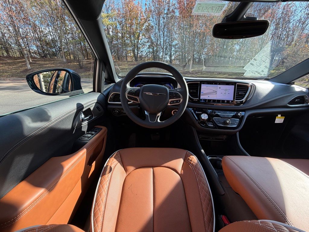 2026 Chrysler Pacifica Pinnacle - Photo 14