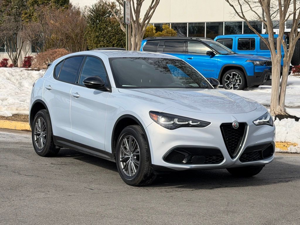 2024 Alfa Romeo Stelvio