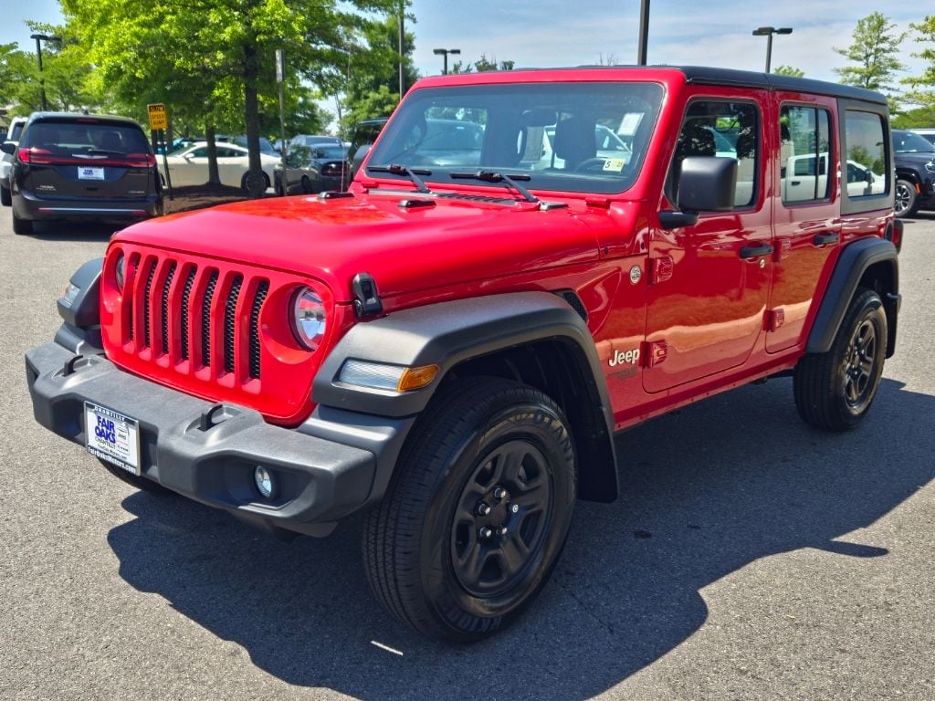 Used 2021 Jeep Wrangler Unlimited Sport with VIN 1C4HJXDG6MW501686 for sale in Chantilly, VA