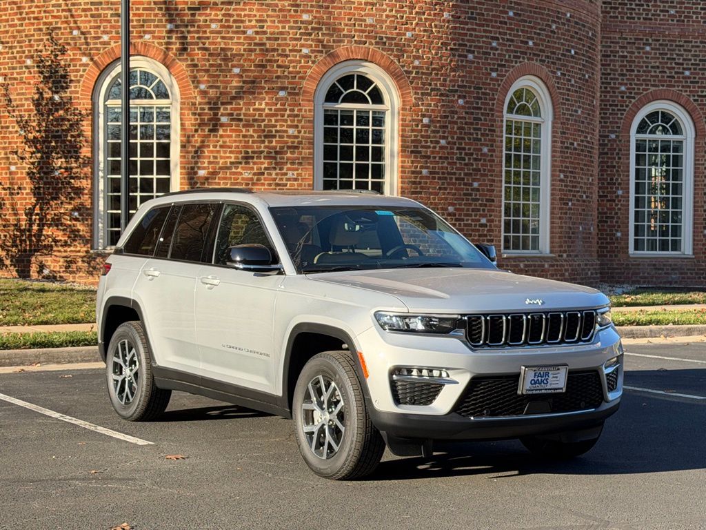 2025 Jeep Grand Cherokee Limited's photo
