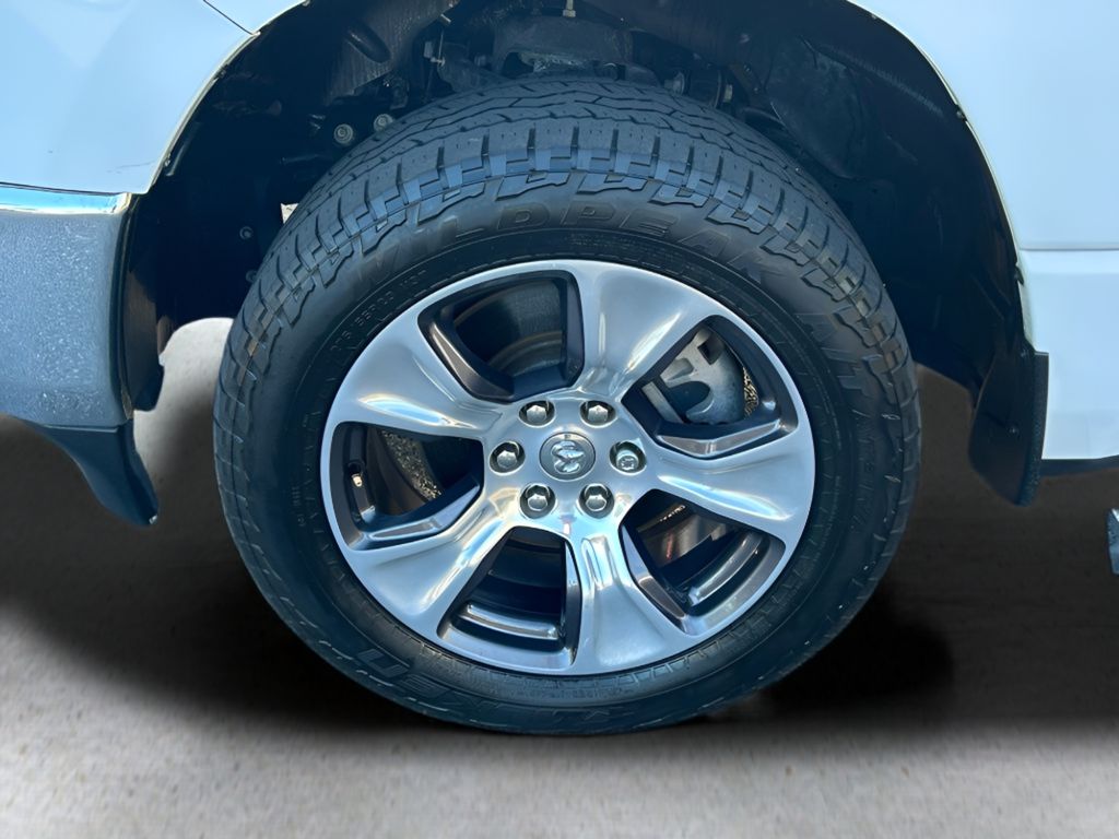 2023 Ram 1500 Laramie photo 3