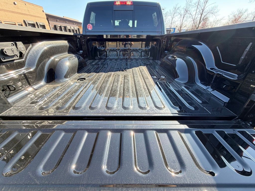 2025 RAM 2500 Tradesman - Photo 9