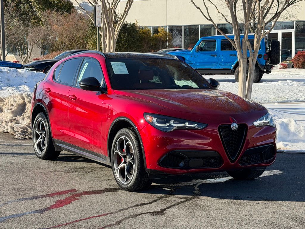 2024 Alfa Romeo Stelvio