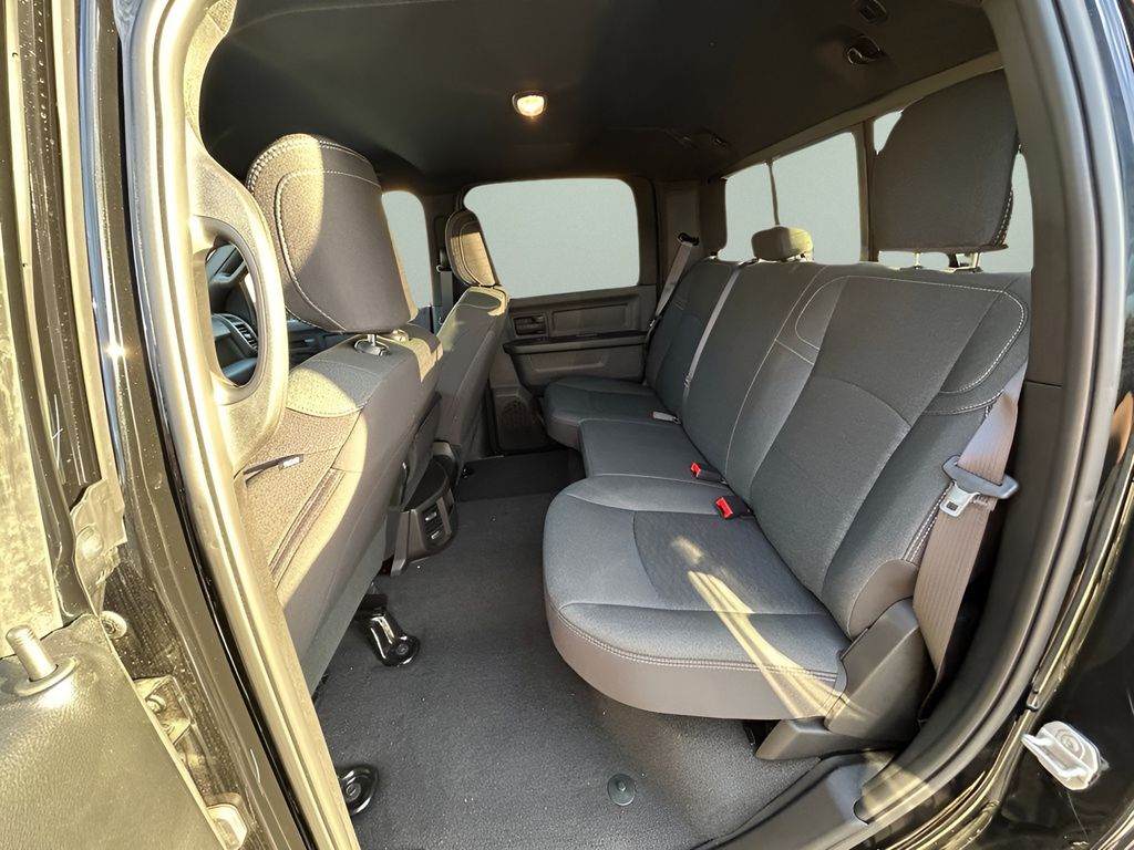 2025 RAM 2500 Tradesman - Photo 15