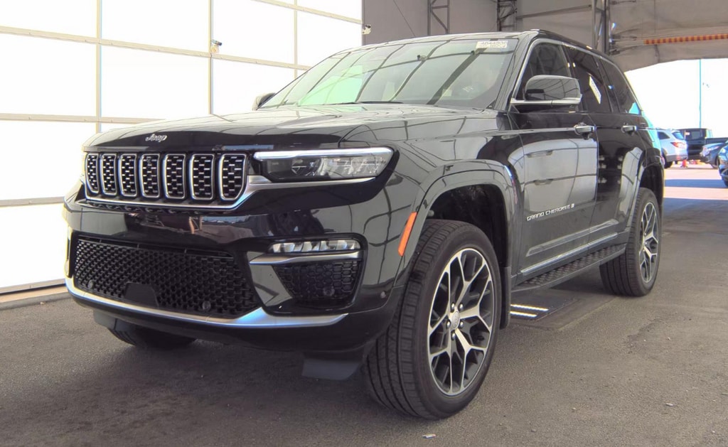 Used 2024 Jeep Grand Cherokee Summit SUV