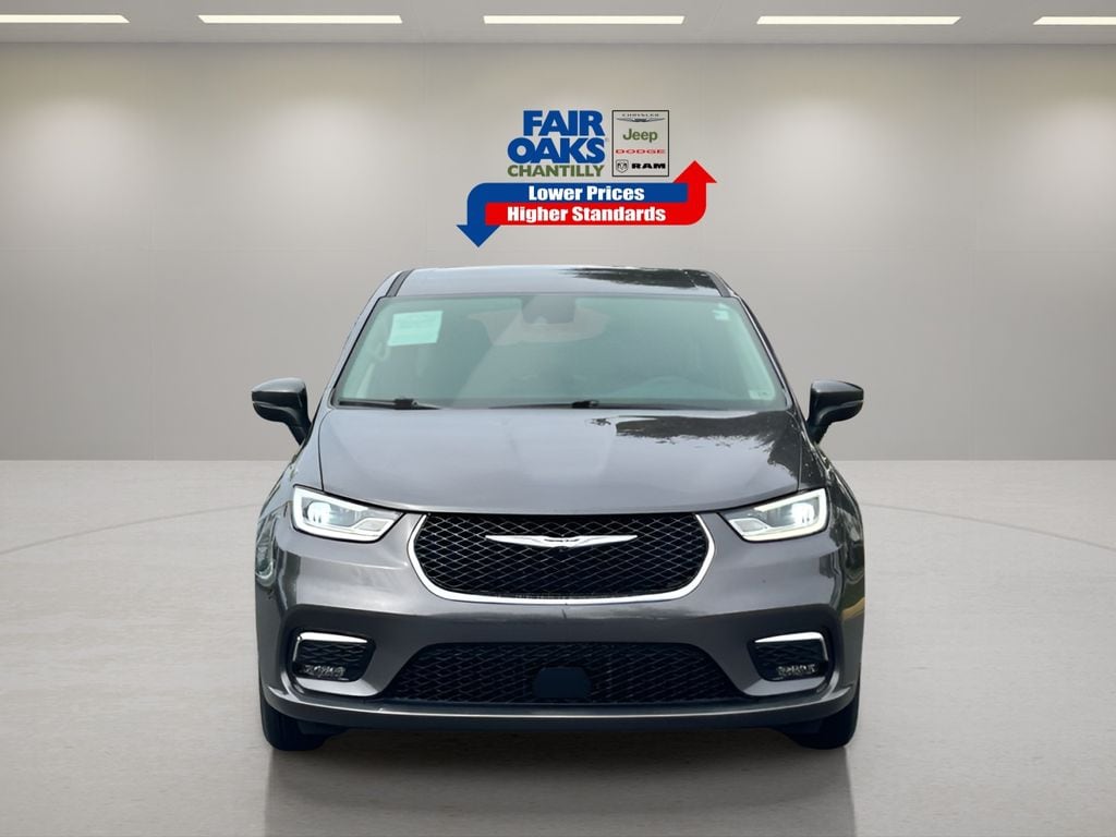 2023 Chrysler Pacifica Hybrid Touring L