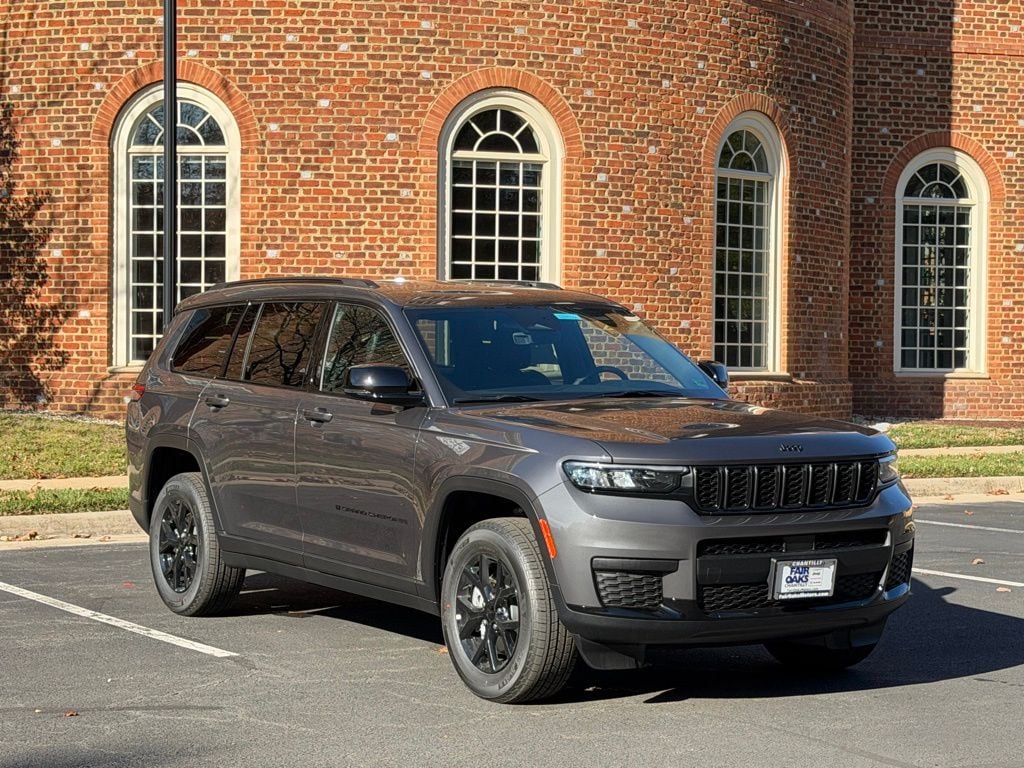 2025 Jeep Grand Cherokee L Altitude's photo