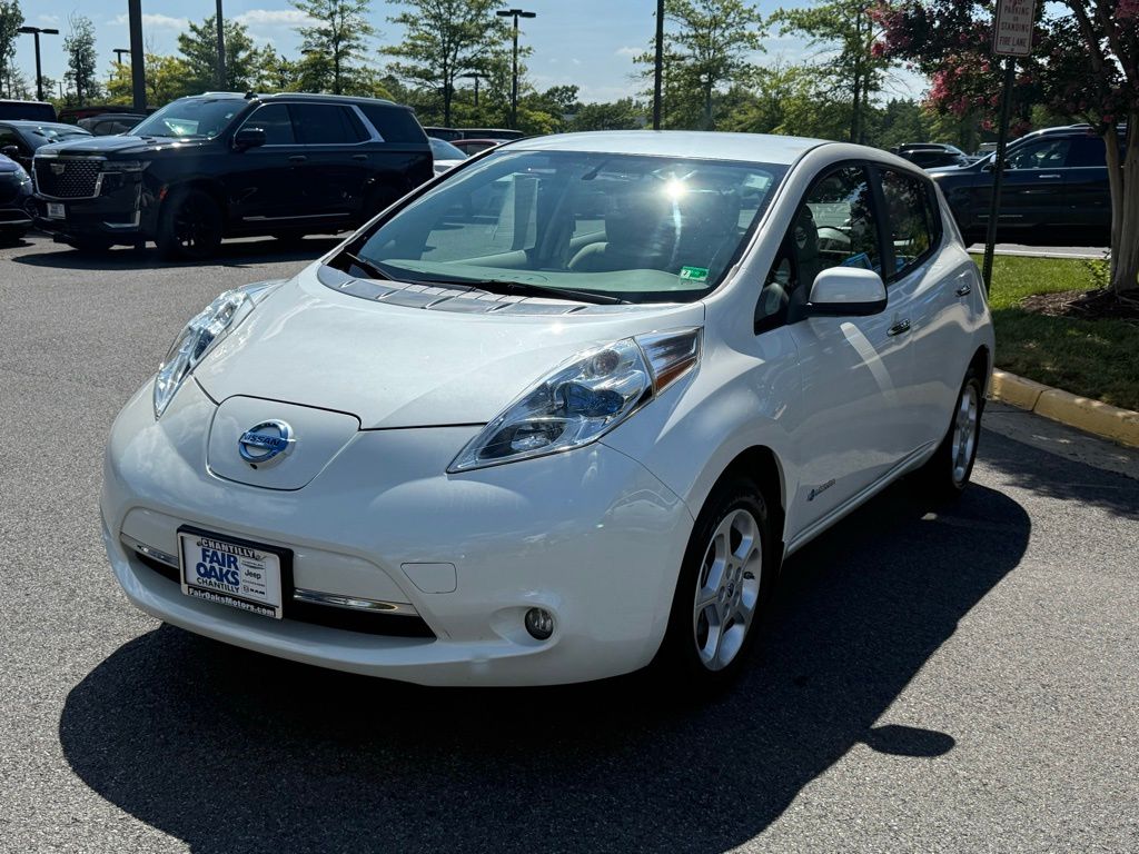 Used 2013 Nissan LEAF SV with VIN 1N4AZ0CP1DC401280 for sale in Chantilly, VA