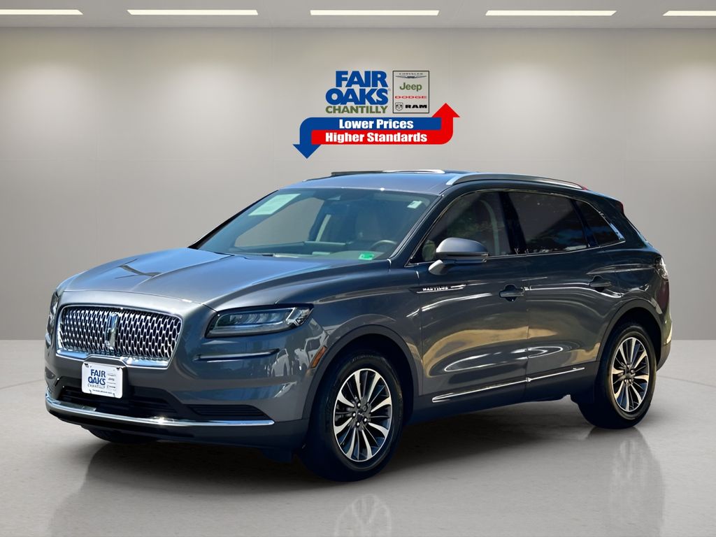 2021 Lincoln Nautilus Standard photo 2