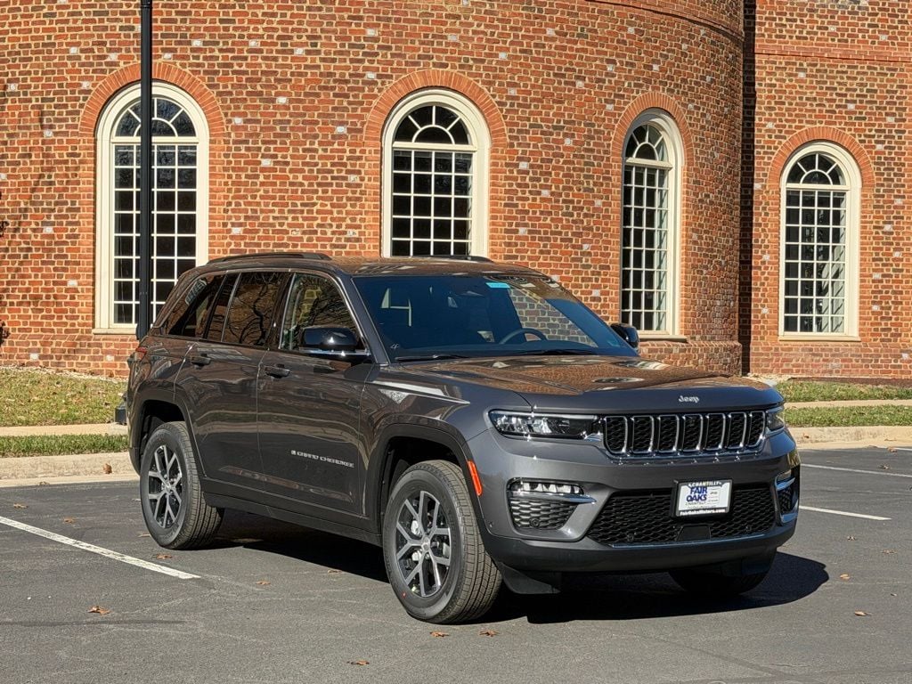 2025 Jeep Grand Cherokee Limited's photo